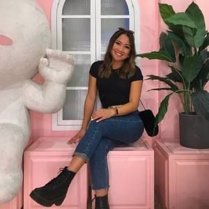 Meet your Posher, Vivian